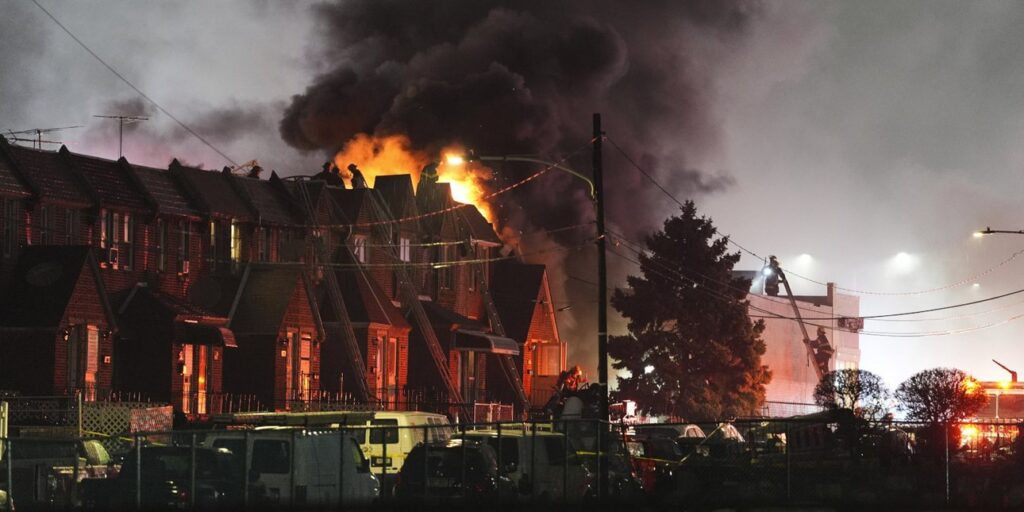 ΗΠΑ: Συντριβή μικρού αεροσκάφους στη Φιλαδέλφεια – Νεκροί οι 6 επιβαίνοντες, ανάμεσά τους ένα μικρό κορίτσι