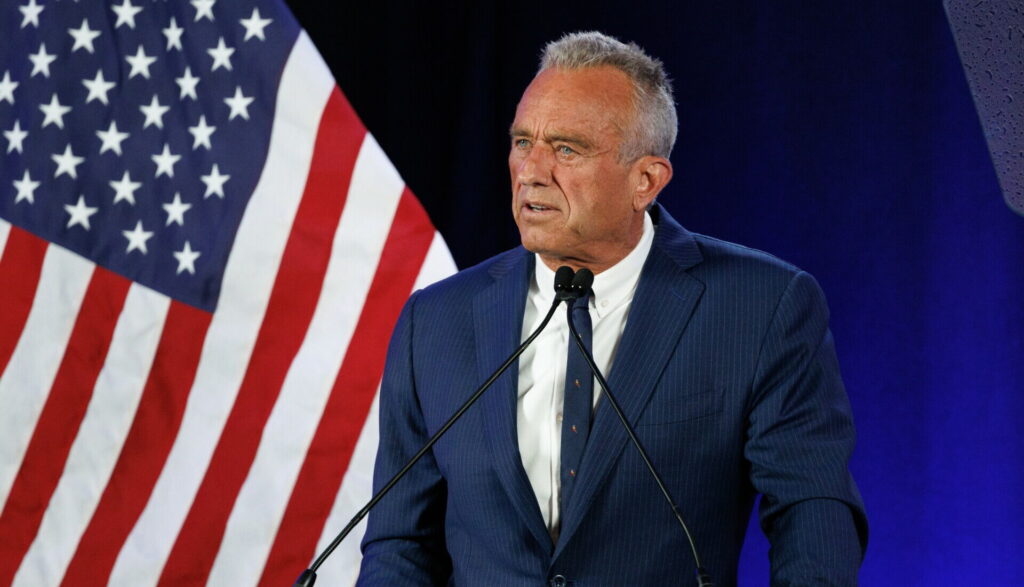 Βυθίζονται οι μετοχές της Pfizer και της Moderna μετά την έγκριση της υποψηφιότητας Κένεντι ως Υπουργού Υγείας και Ανθρωπίνων Υπηρεσιών των ΗΠΑ