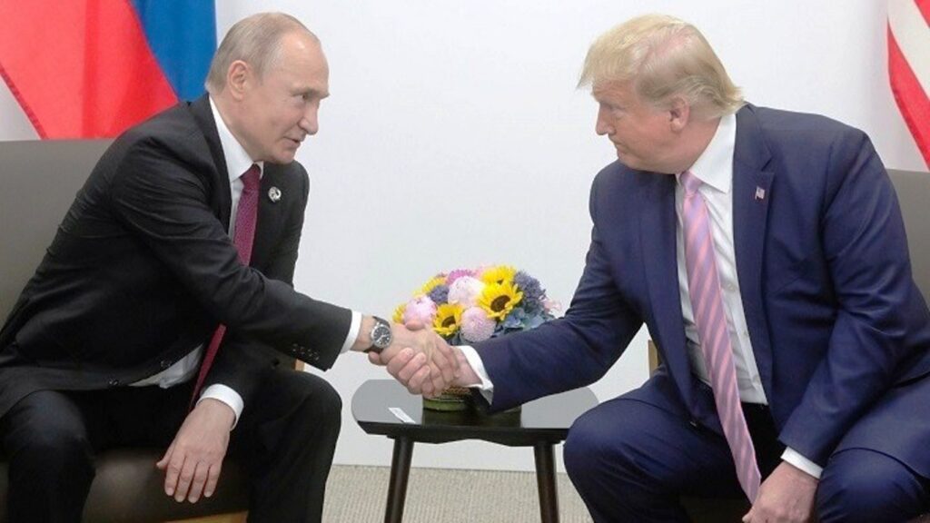 Συνομίλησαν τηλεφωνικά Τράμπ – Πούτιν και συμφώνησαν να επισκεφθούν ο ένας τον άλλον.