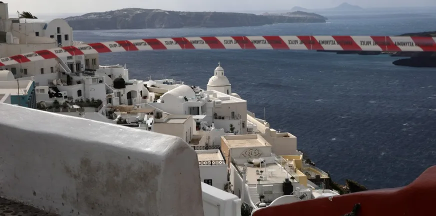 Σε ισχύ τα μέτρα στη Σαντορίνη για τους σεισμούς: Παραμένουν κλειστά τα σχολεία μέχρι 28/2 – Νέα συνεδρίαση Επιτροπών την Πέμπτη