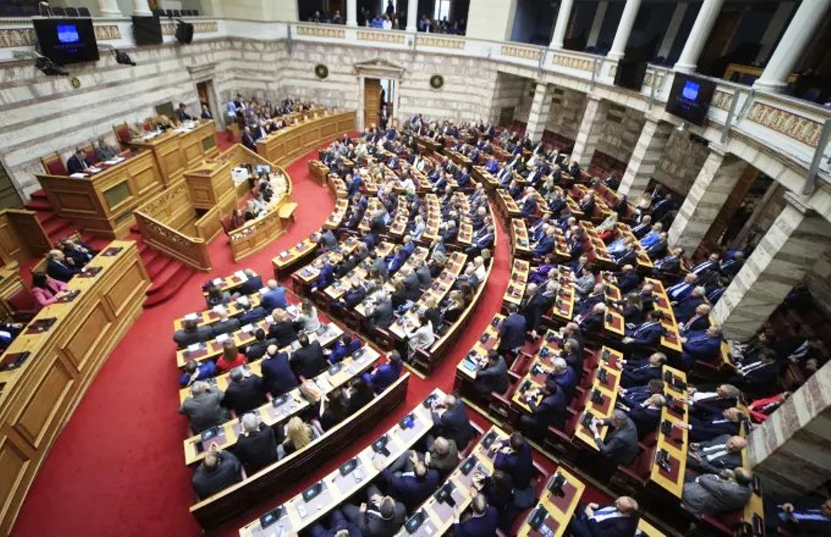 Κατατέθηκε η πρόταση δυσπιστίας κατά της κυβέρνησης - Την υπογράφουν 85 βουλευτές