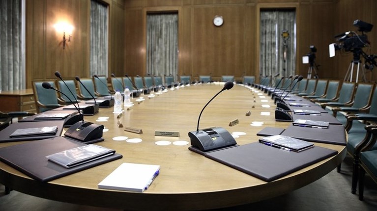 Live η ανακοίνωση του ανασχηματισμού