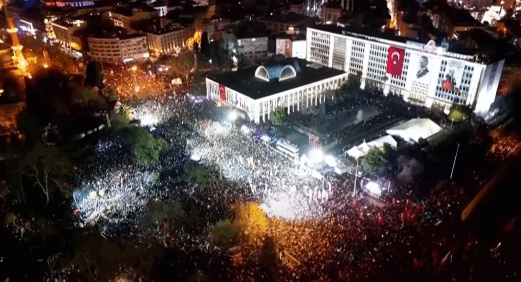 Τουρκία: Σε φυλακές υψίστης ασφαλείας ο Ιμάμογλου – Αναβρασμός με συνεχείς διαδηλώσεις συμπαράστασης