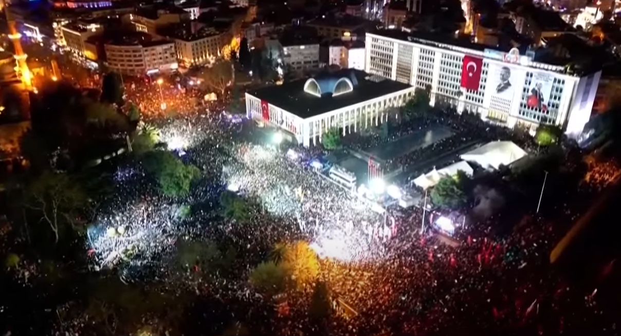 Τουρκία: Σε φυλακές υψίστης ασφαλείας ο Ιμάμογλου - Αναβρασμός με συνεχείς διαδηλώσεις συμπαράστασης