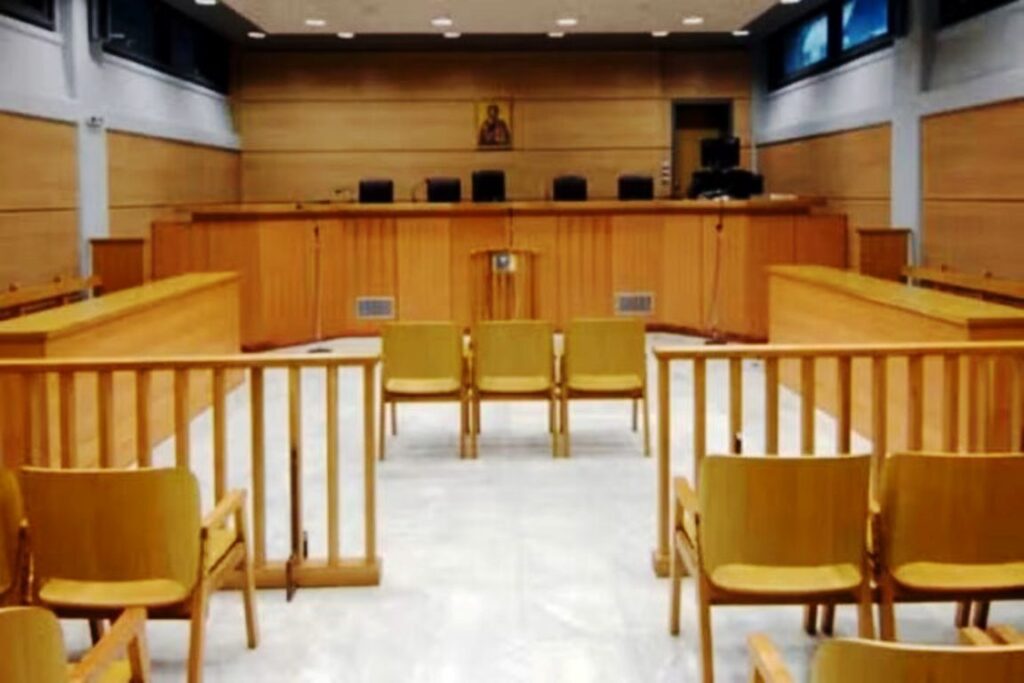 Κακουργηματική δίωξη στον 55χρονο που περιέλουσε τη σύζυγό του με εύφλεκτο υγρό σε περιοχή των Σερρών