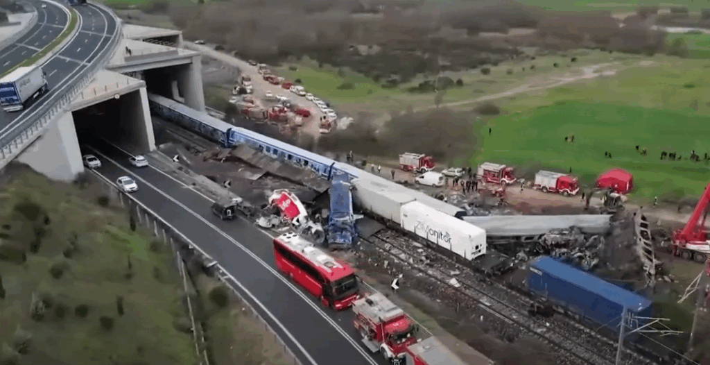 Ηχητικό – Tέμπη: Σοκάρουν οι εκκλήσεις προς τις αρχές μετά την τραγωδία των Τεμπών