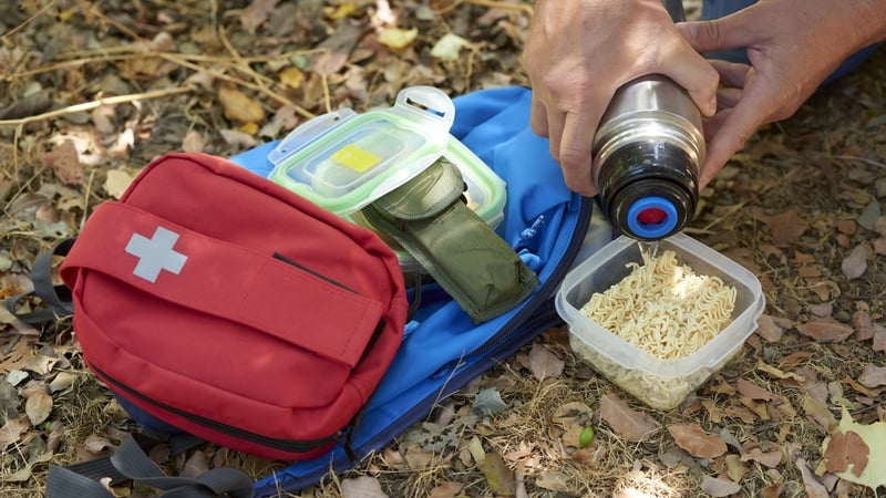 Επιμένει η Κομισιόν: “Συγκεντρώστε τρόφιμα και φάρμακα για 72 ώρες”