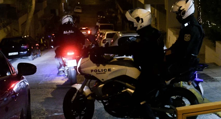 Μενίδι: Επίθεση Ρομά σε ομάδα ΔΙ.ΑΣ. – Τραυματίστηκε στο κεφάλι αστυνομικός