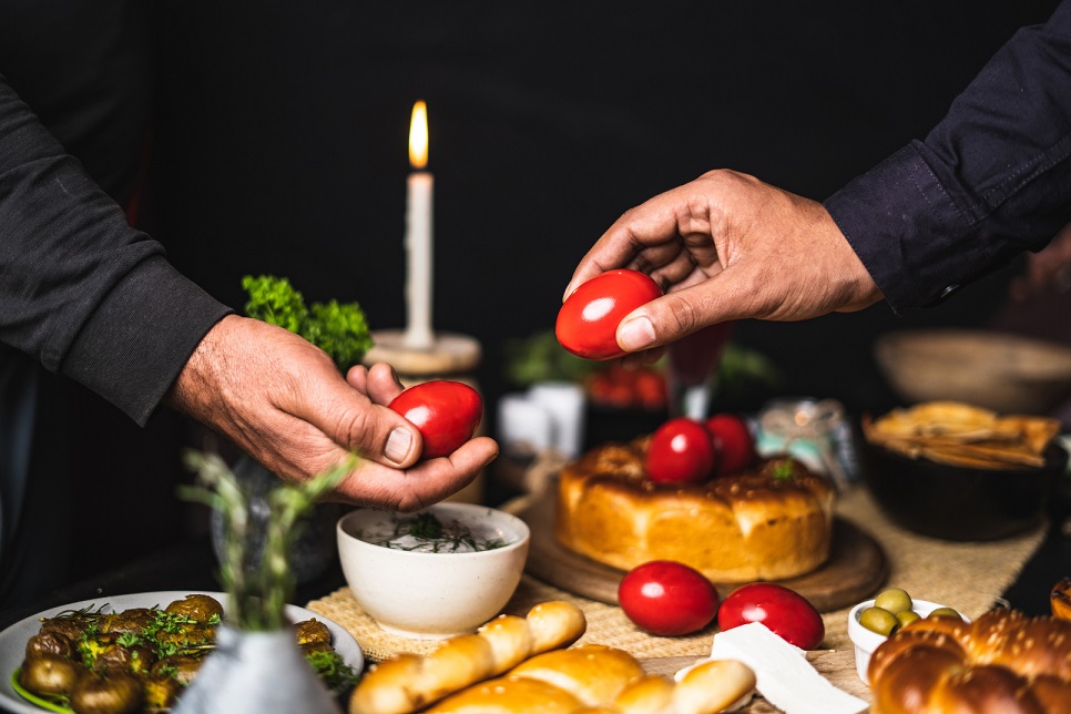 Καλάθι του Πάσχα: Kαι φέτος το κυβερνητικό πυροτέχνημα κατά της ακρίβειας