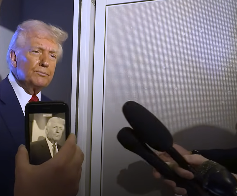 Τραμπ: «Όλες οι χώρες μας έχουν τηλεφωνήσει» – Δηλώνει ανοιχτός σε διαπραγματεύσεις για τους δασμούς