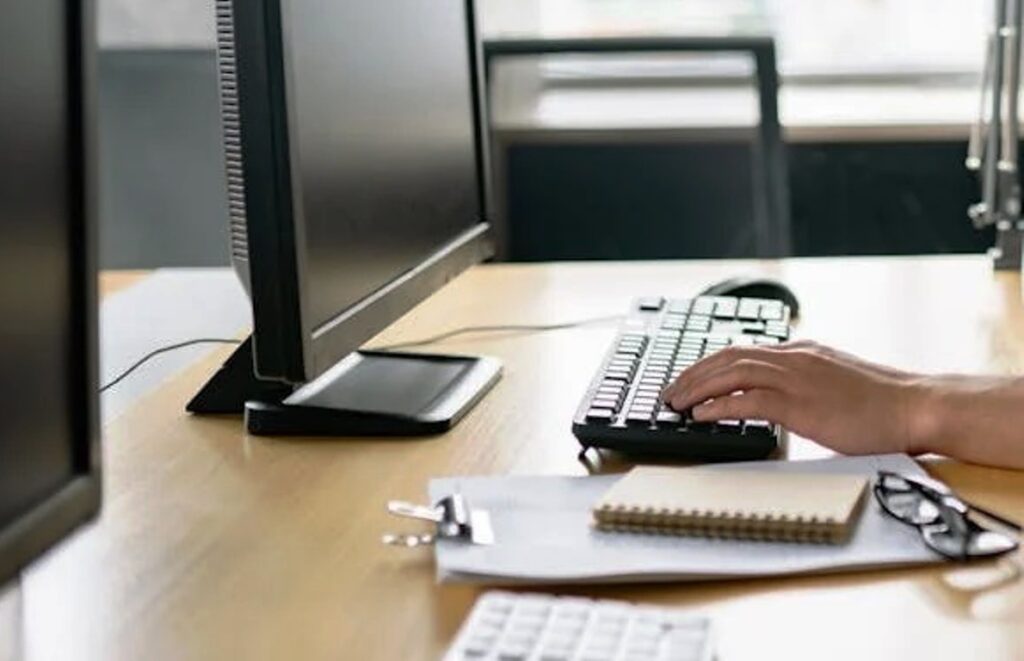 Καταργούνται από σήμερα ως δικαιολογητικά στο Δημόσιο τα πιστοποιητικά γέννησης και οικογενειακής κατάστασης