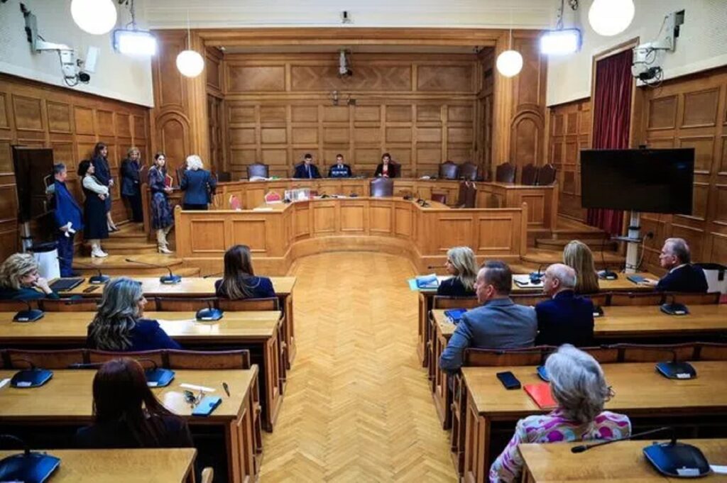 Την παραπομπή Τριαντόπουλου στο Δικαστικό Συμβούλιο ζητά το πόρισμα των 14ων βουλευτών της Νέας Δημοκρατίας που κατατέθηκε στην προανακριτική