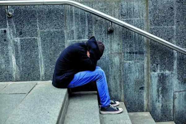 Αθήνα: Συναγερμός στις Αρχές για την εξαφάνιση 15χρονου απο τον Άλιμο