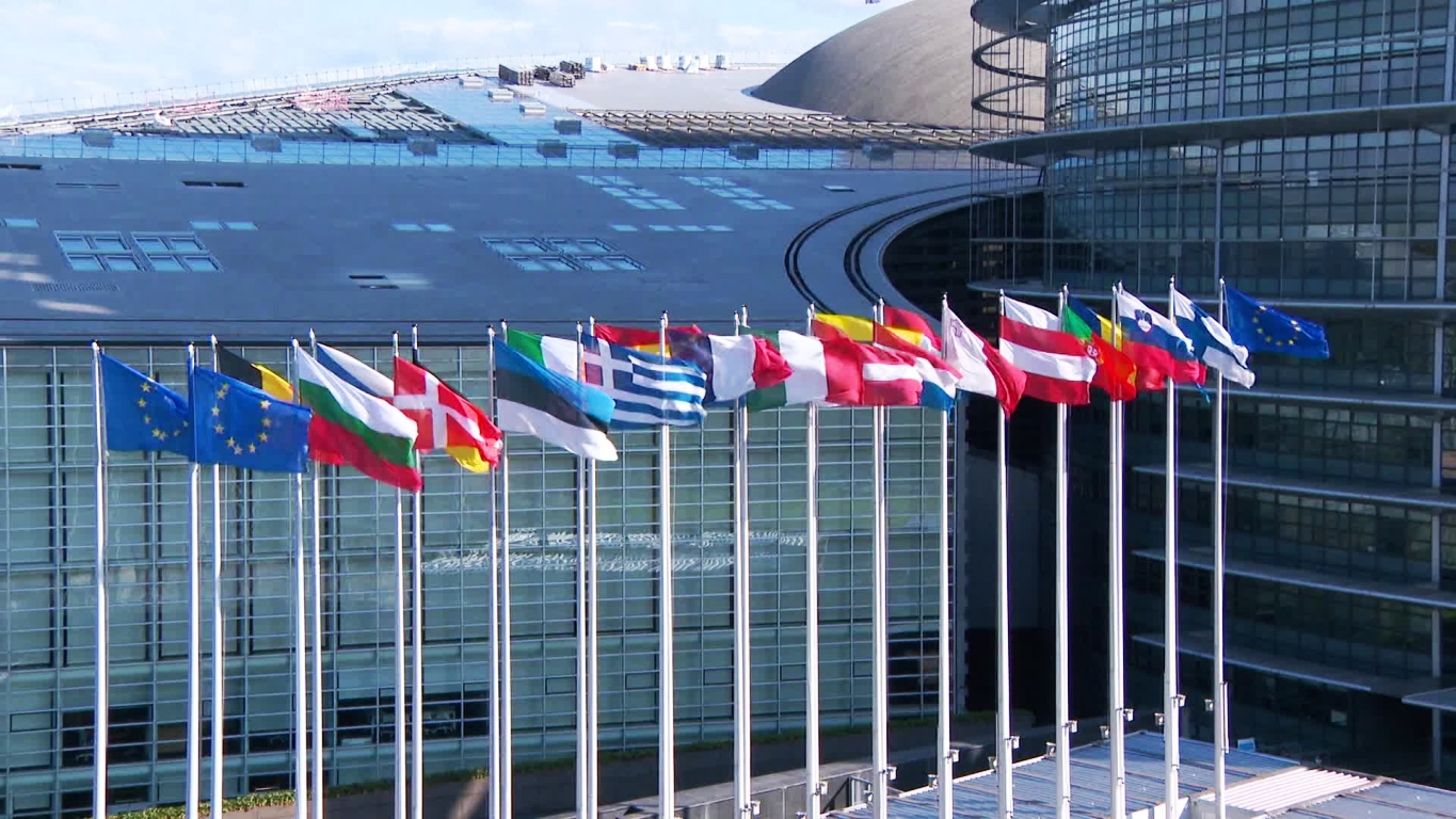 Πήρε έγκριση το πρόγραμμα μαμούθ ύψους 150 δις ευρώ για την Ευρωπαϊκή Άμυνα! - «Τρίβουν τα χέρια τους οι πολεμικές βιομηχανίες»