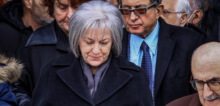 Μήνυμα με πολλούς παραλήπτες από την μητέρα του Βασίλη Καλογηρου