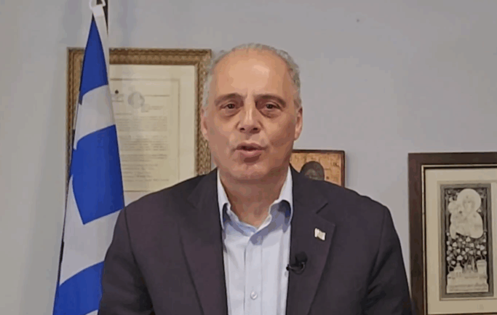 Κυριάκος Βελόπουλος: «Με την άρση μονιμότητας η κυβέρνηση προσπαθεί να διχάσει τον ελληνικό λαό»