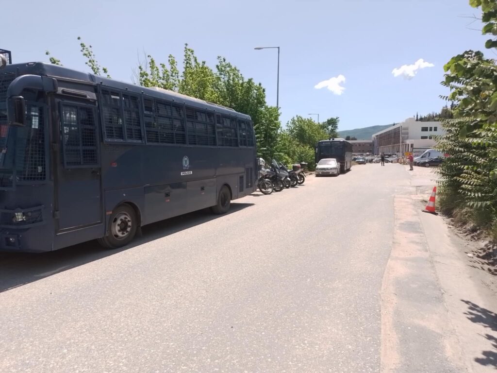 Σήμερα η δίκη για τον θάνατο του 16χρονου Κώστα Φραγκούλη από αστυνομικά πυρά