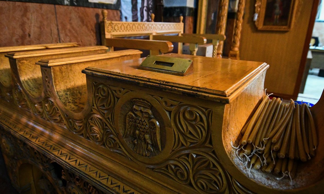 Αττική: Εξάρθρωση εγκληματικής οργάνωσης που άδειασε 33 εκκλησίες βγάζοντας σχεδόν 200.000 ευρώ