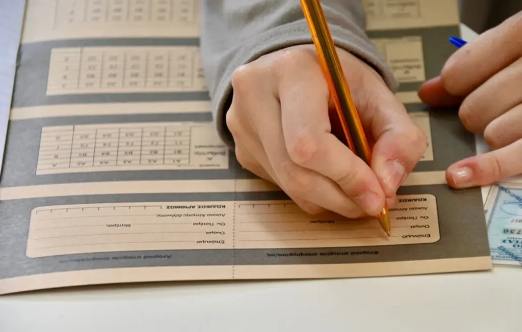 Πανελλαδικές 2025: Στα ίδια επίπεδα με πέρυσι ο αριθμός εισακτέων στα ΑΕΙ