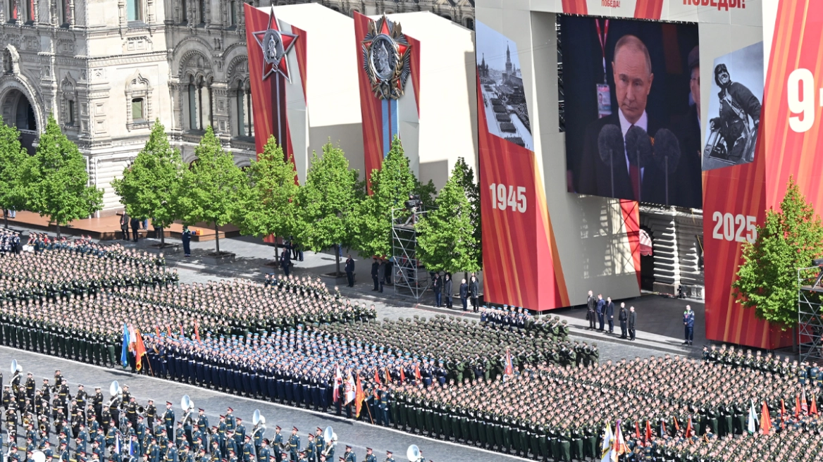 Ρωσία - Ημέρα της Νίκης: «Το καθήκον μας είναι να υπερασπιστούμε τον ρωσικό στρατό» είπε ο Πούτιν