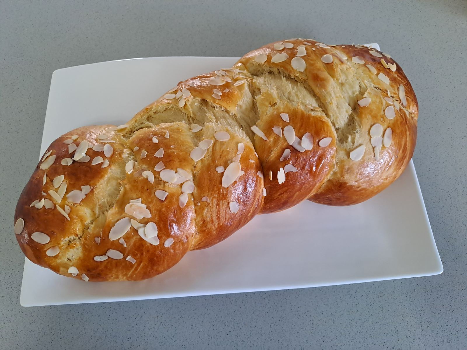 ΕΦΕΤ: Ανακαλεί παρτίδες τσουρεκιού με μαστίχα Χίου – Χαρακτηρίστηκε “επιβλαβές για την υγεία” (ΦΩΤΟ)