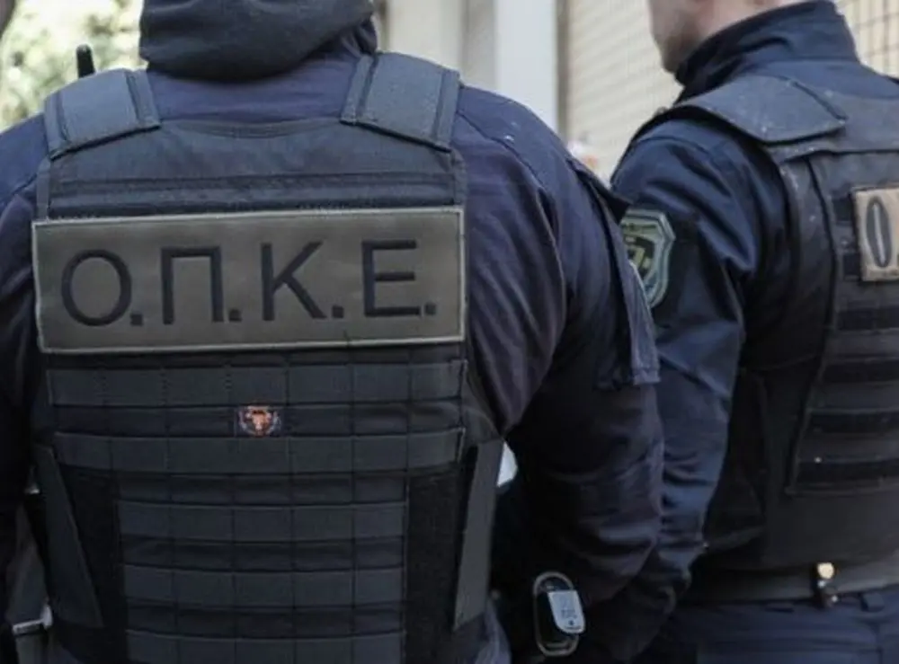 Θεσσαλονίκη: Μεγάλη αστυνομική επιχείρηση για σπείρες που διακινούσαν ναρκωτικά ακόμη και σε γήπεδα κατά τη διάρκεια αγώνων