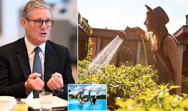 Βρετανία: Ο Στάρμερ ετοιμάζει την «φορολογία του μπάνιου»