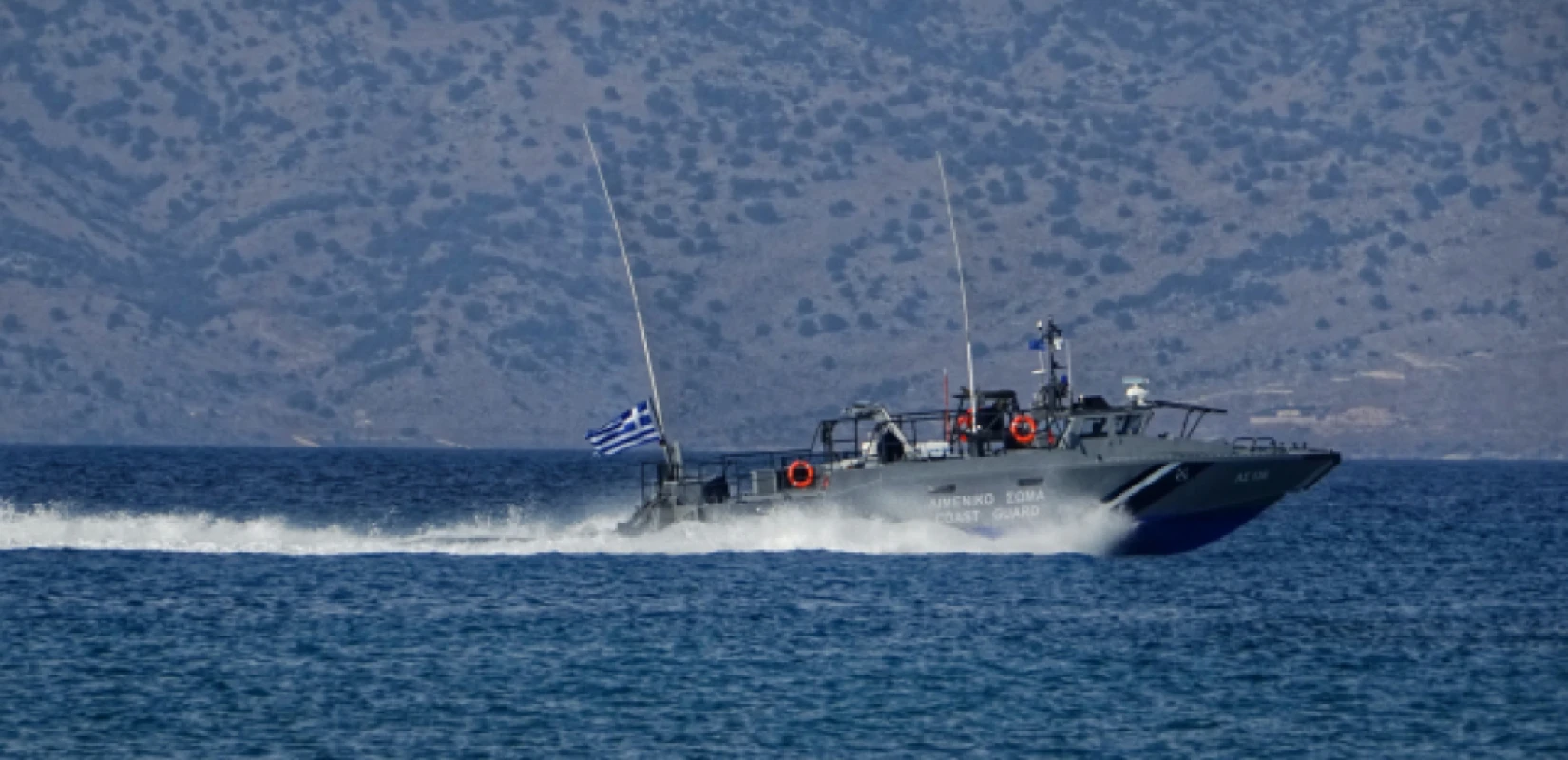 Συναγερμός για φουσκωτή λέμβο με 7χρονο που παρασύρθηκε από τα κύματα