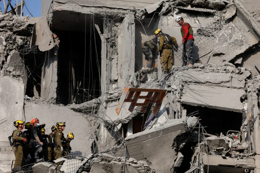 Νέα Ιρανική επίθεση στο Ισραήλ παρά τα περί εκεχειρίας του Τραμπ