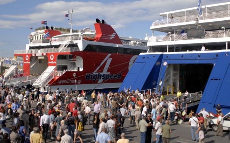 Μαζική έξοδος για το τριήμερο του Αγίου Πνεύματος