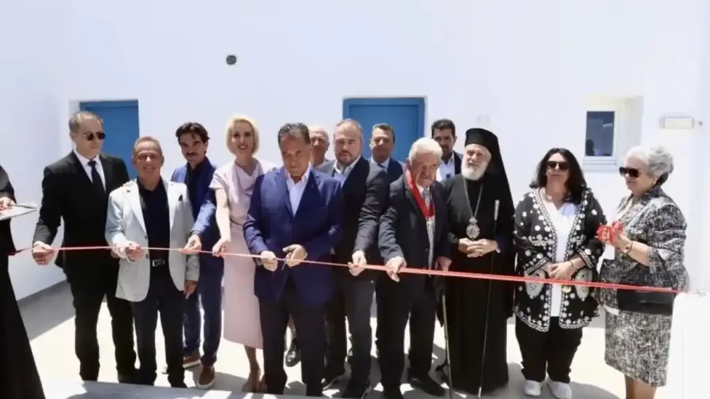 “Και πισίνες θα σας φτιάξουμε”