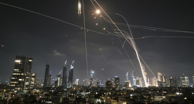 Κλιμάκωση της έντασης στη Μέση Ανατολή: «Ο δρόμος προς την Τεχεράνη άνοιξε», λέει το Ισραήλ