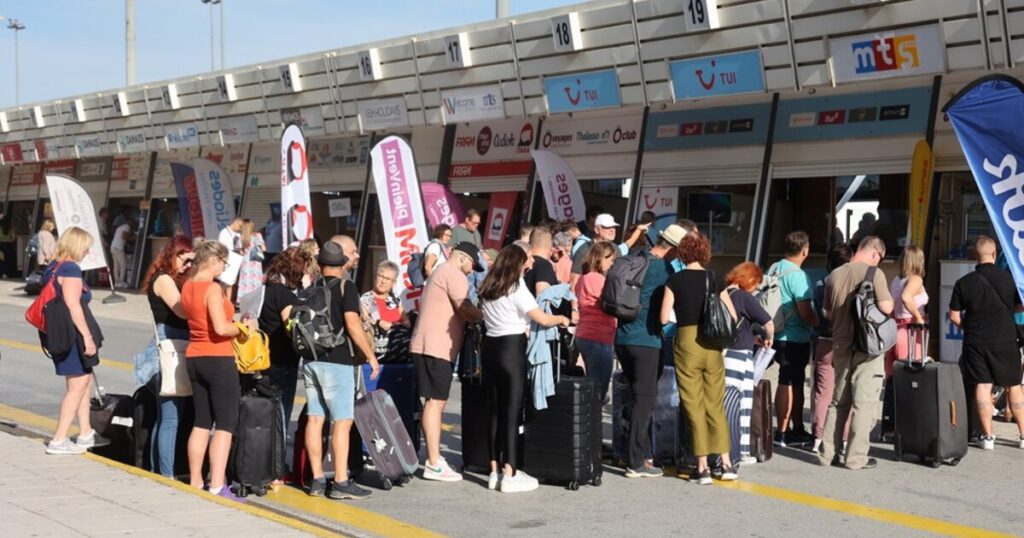 Κρήτη: «Εγκλωβισμένοι» Ισραηλινοί στο νησί λόγω ακύρωσης πτήσεων