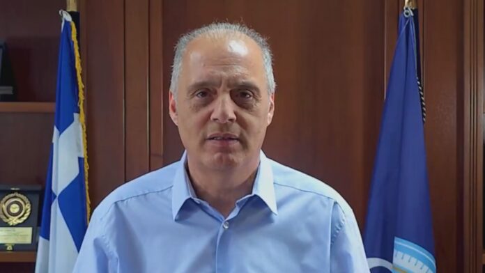 Κυριάκος Βελόπουλος: «Ο Κ. Μητσοτάκης σε λίγο θα μας πείσει ότι οι Μουσουλμάνοι τρώνε χοιρινό»