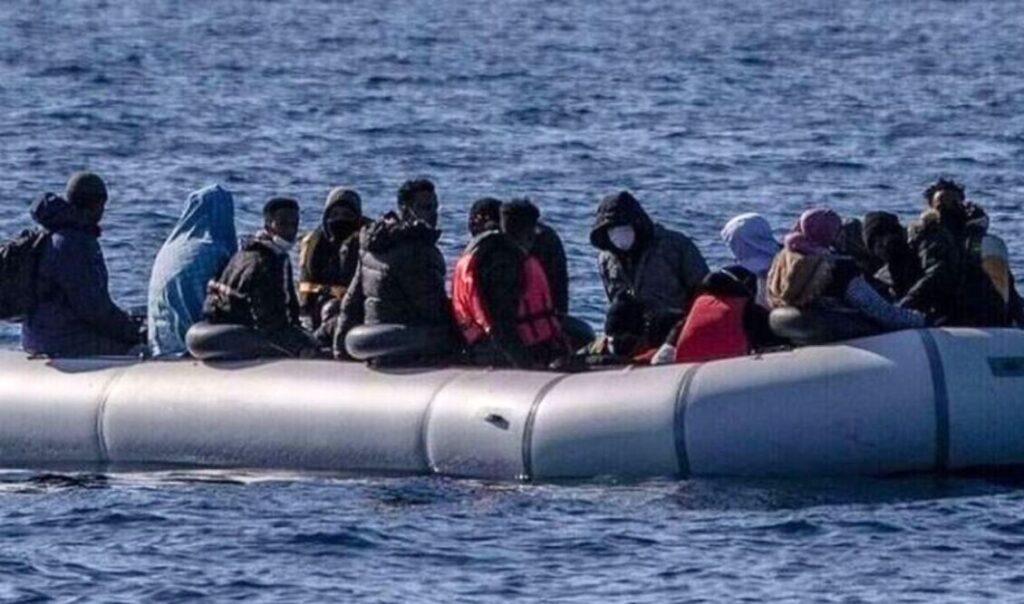 Ακόμη τρία σκάφη με 150 παράνομους μετανάστες εντοπίστηκαν στη Γαύδο