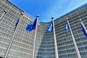 Ευρωπαϊκή Επιτροπή: «47 δισ. ευρώ κόστισαν στην αγορά ενέργειας της Ευρώπης οι τελευταίες 10 ημέρες πολέμου στη Μέση Ανατολή»