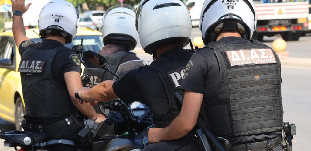 «Γέφυρα» σωτηρίας της ΕΛ.ΑΣ. για ετοιμόγεννη στη Θεσσαλονίκη