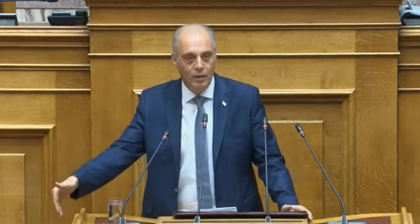 Κυριάκος Βελόπουλος: «Έλληνα, άλλαξε επιτέλους! Μάθε να προστατεύεις την Ελλάδα, την οικογένειά σου, την θρησκεία σου. Θέσε τα όριά σου! Η λήθη δεν σου αξίζει. Τιμώρησε αυτούς που σε έκαναν δυστυχισμένο».