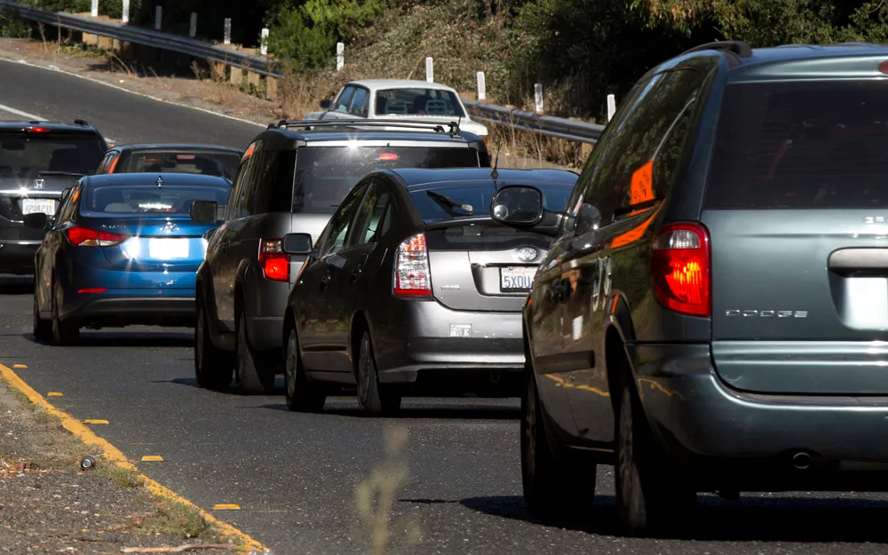 Έρχονται βαριά πρόστιμα σε 450.000 ιδιοκτήτες Ι.Χ.
