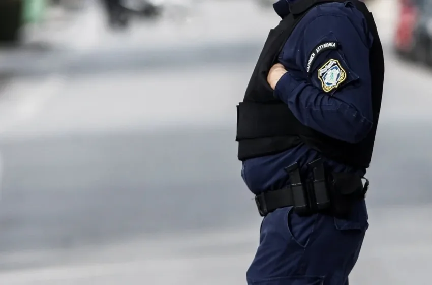 Στη φυλακή 4 αστυνομικοί για συμμετοχή σε κύκλωμα ναρκωτικών που δρούσε σε Μύκονο και Αττική – Πρόσωπο-κλειδί στην υπόθεση υπαστυνόμος που είχε υπηρετήσει στη Δίωξη Ναρκωτικών