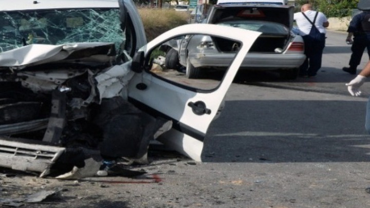 Τραγωδία στην άσφαλτο – Ένας 22χρονος νεκρός και δύο τραυματισμένες γυναίκες 17 και 27 ετών στην εθνική οδό Αντιρρίου – Ιωαννίνων