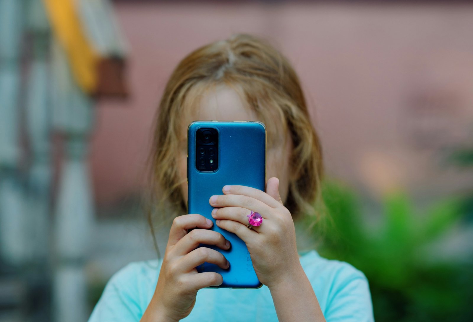 Τα παιδιά που αποκτούν smartphones πριν από την ηλικία των 13 ετών αντιμετωπίζουν σοβαρά ψυχολογικά προβλήματα