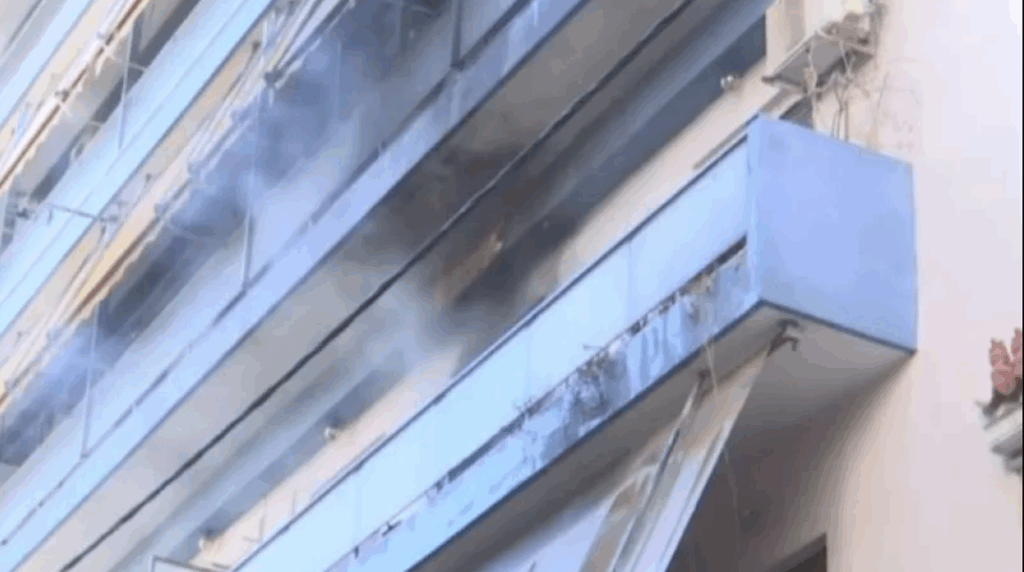 Νεκρή γυναίκα από φωτιά σε διαμέρισμα