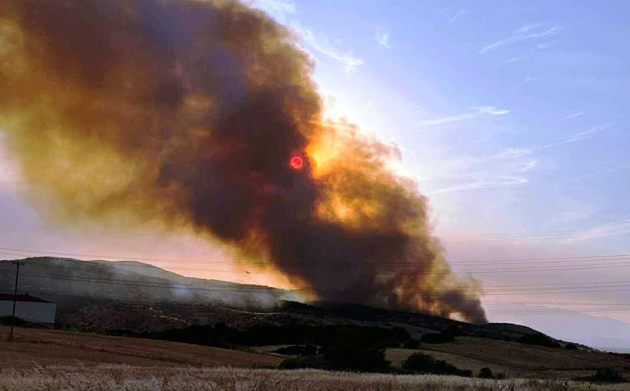 Πυρκαγιά ξέσπασε στο Μεσαίο στο Ωραιόκαστρο Θεσσαλονίκης