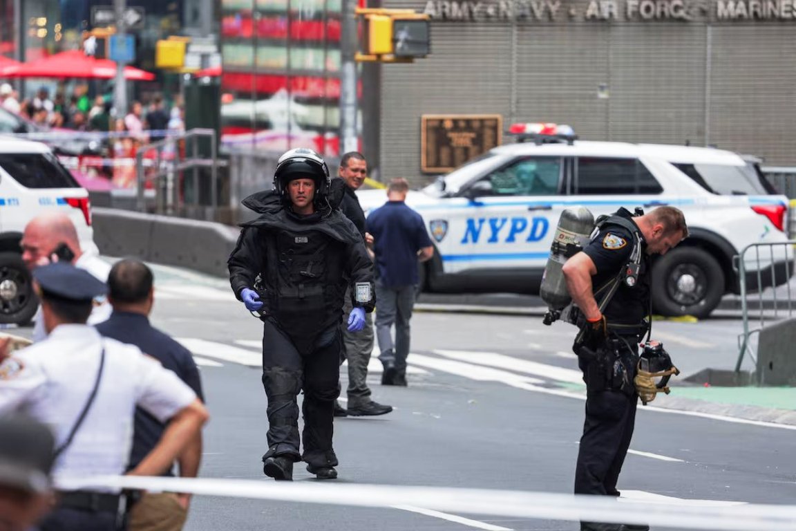 Συναγερμός για βόμβα στην Τimes Square στη Νέα Υόρκη!