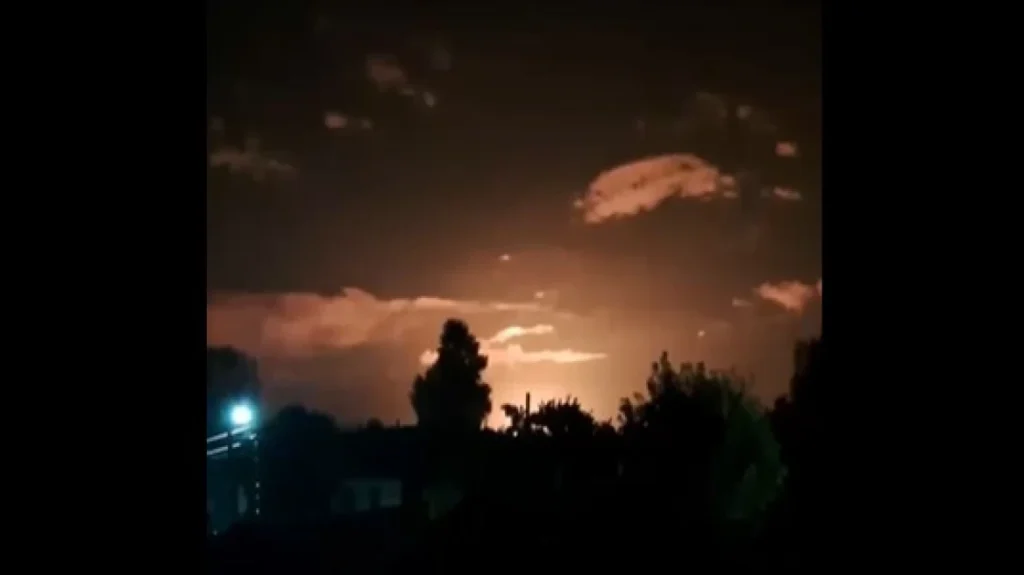 Συντρίμμια ουκρανικού drone προκάλεσαν μικρή φωτιά σε διυλιστήριο στη Ρωσία