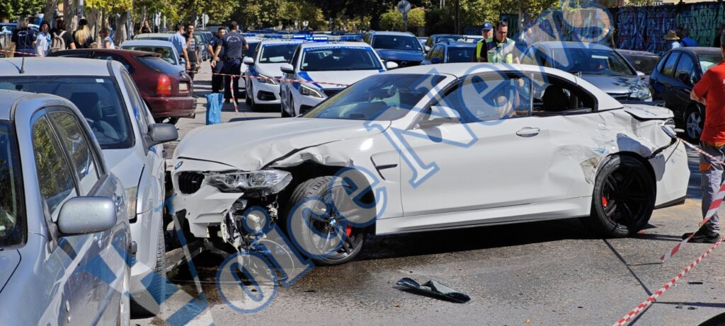 Θεσσαλονίκη: Αυτοκίνητο εκτός ελέγχου έπεσε σε σταθμευμένα