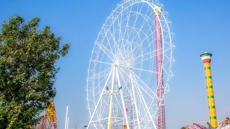 Σοκαριστικό ατύχημα σε λούνα παρκ στη Ρόδο – Εκσφενδονίστηκαν από παιχνίδι