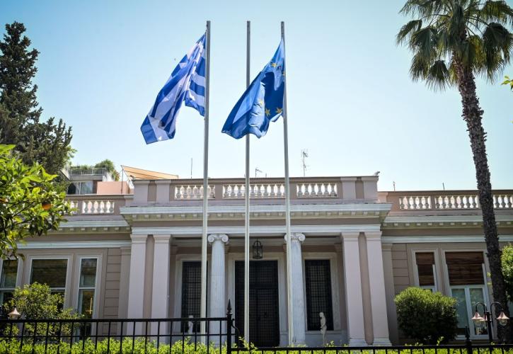 Σε… πορεία ΔΕΘ το Μαξίμου