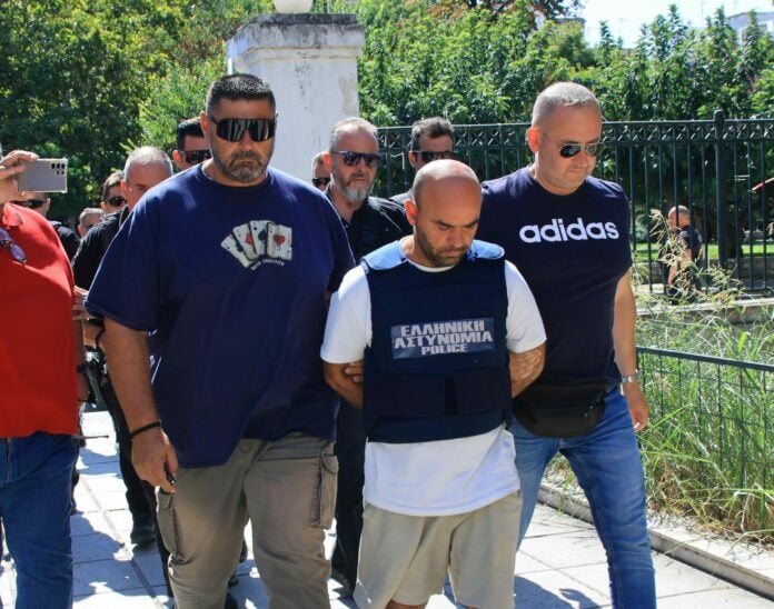 Βόλος: Από χτύπημα στον θώρακα με εργαλείο ψησίματος ο θάνατος της 36χρονης – Τι έδειξε η ιατροδικαστική εξέταση